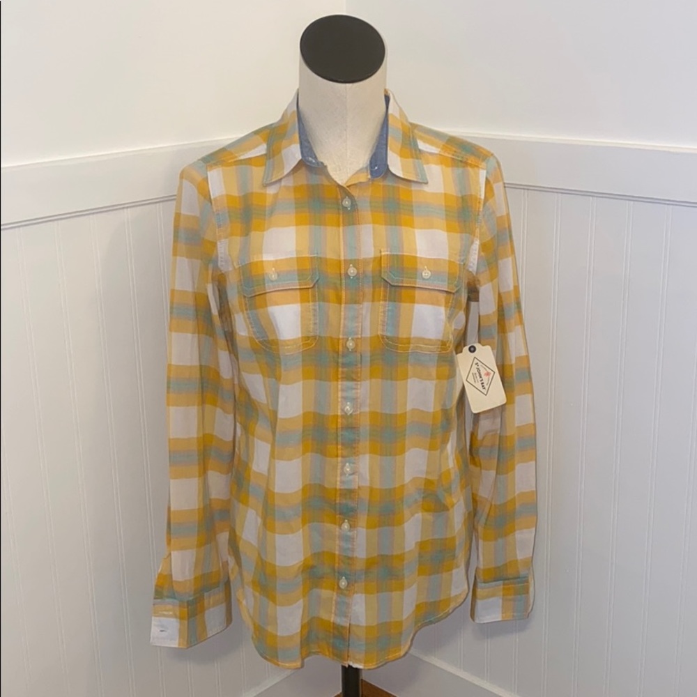 St John’s Bay Liberty Gold Plaid Small NWT
